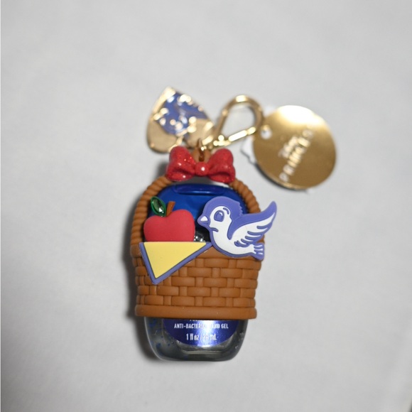 Bath & Body Works Disney Princess Snow White Pocketbac Holder Set NWT- IN HAND - Picture 3 of 7